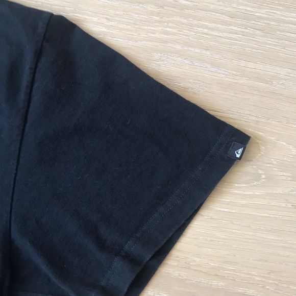 *SOLD* - Quicksilver Hawaii Volcano Shirt - Picture 6 of 6